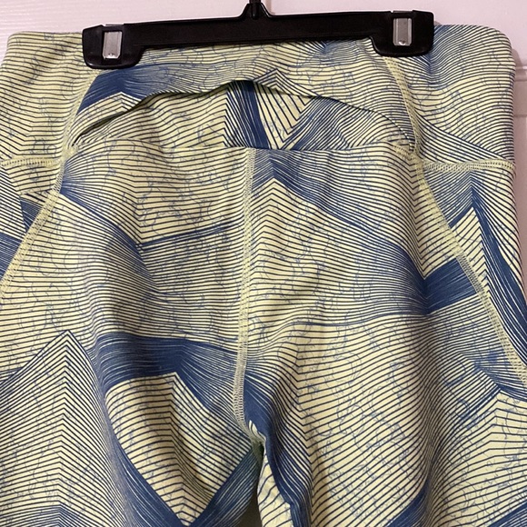 Workout Leggings - Picture 4 of 9